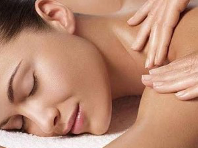 Massage Relaxant Renata França